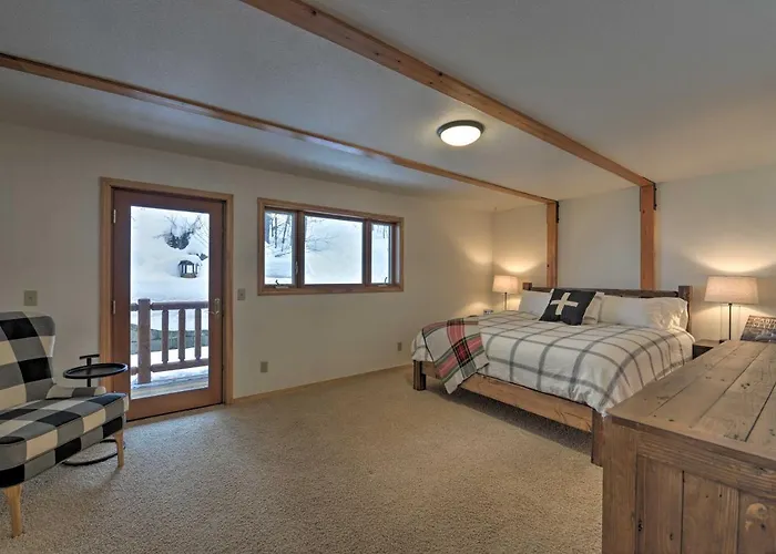 Holiday home 'wild Huckleberry Cabin' In Alpine: Fire Pit, Deck Alpine