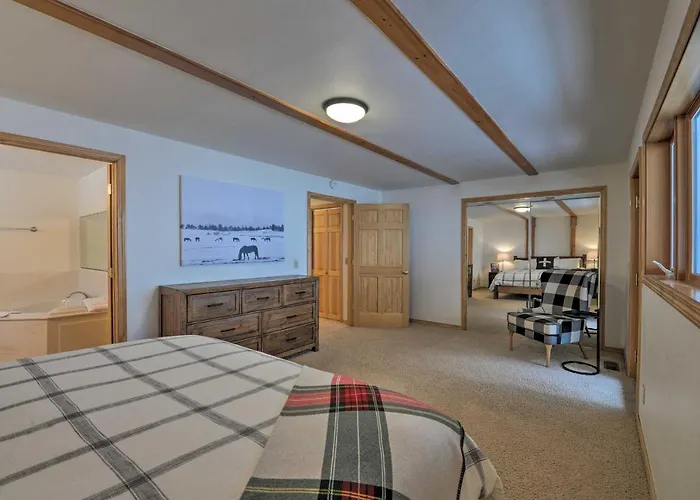 Holiday home 'wild Huckleberry Cabin' In Alpine: Fire Pit, Deck Alpine